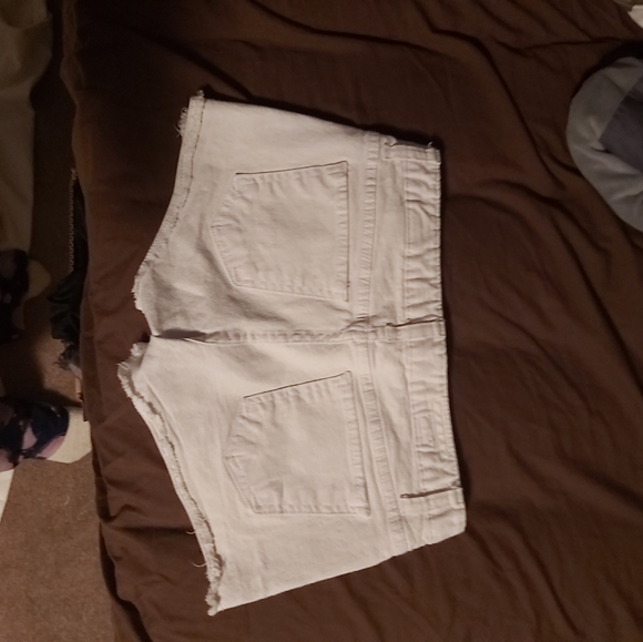White denim shorts - Picture 3 of 3